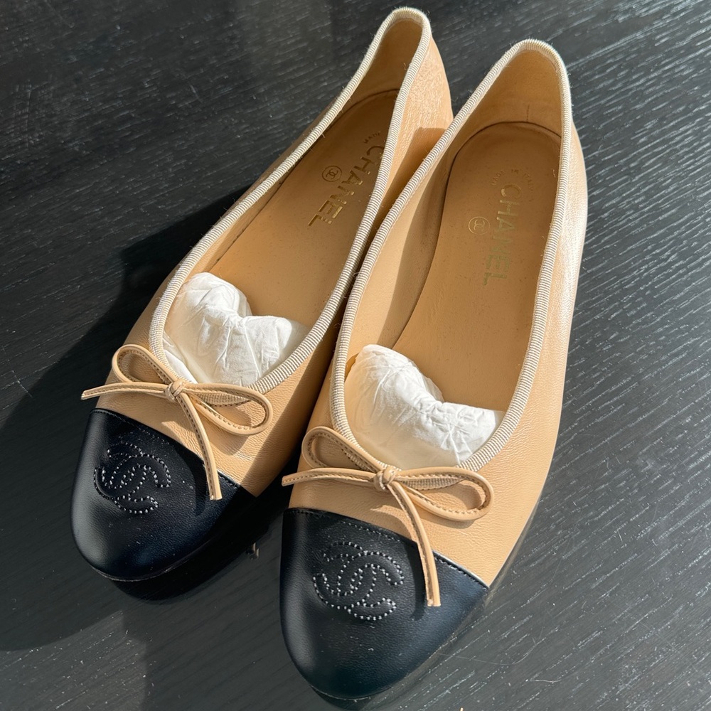 CHANEL Beige and Black Flats